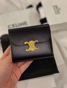 플랩 트리옹프 카드지갑 블랙