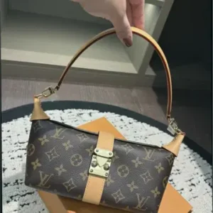 포쉐트 미아